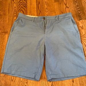 Old Navy Men’s shorts size 34